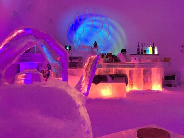 Отель SnowLounge AuroraHut Glass Igloos & Ice Hotel Салла-26